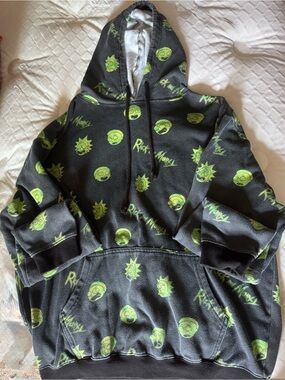 Rick and Morty M Pullover Fleece Hoodie Black/Green Graphic Print Pockets